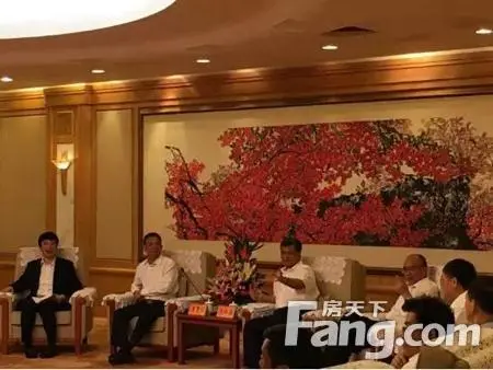【深圳】项目 :信义集团主席荣获"鹏城慈善捐赠个人金奖"