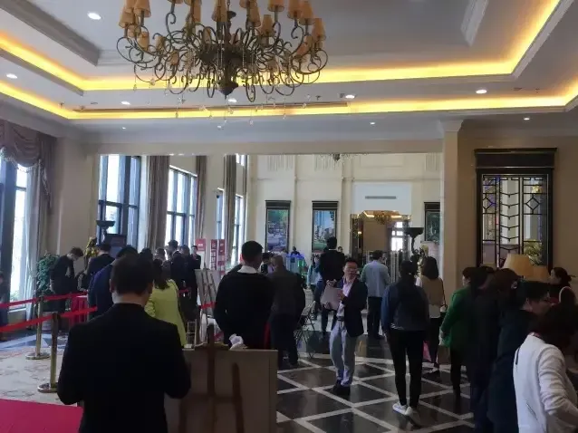 中国中铁·世纪金桥线上开盘极速售罄 再一次