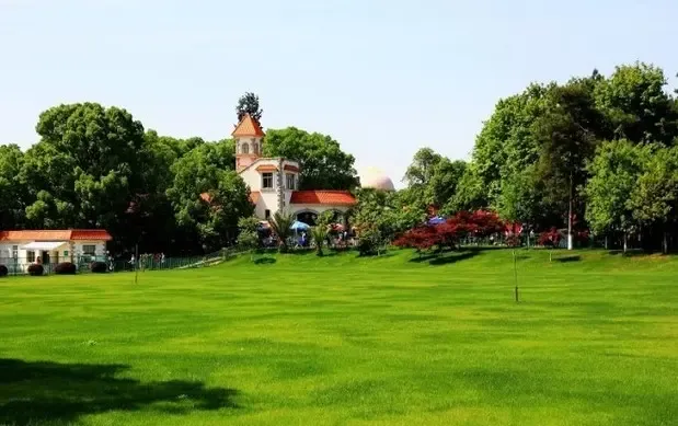 克拉美丽山庄公园生活,一切从"心"开始